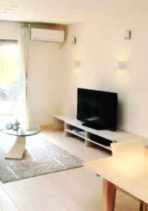 Takuran Hitozuma ~Otto o Aishinagara mo Kairaku ni Ochi Netorareru Tsuma-tachi~